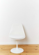 Eero Saarinen  Tulip Chair